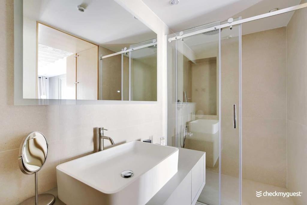 Wonderful Apartment 3Bedr Saint Honore Paris Exteriör bild